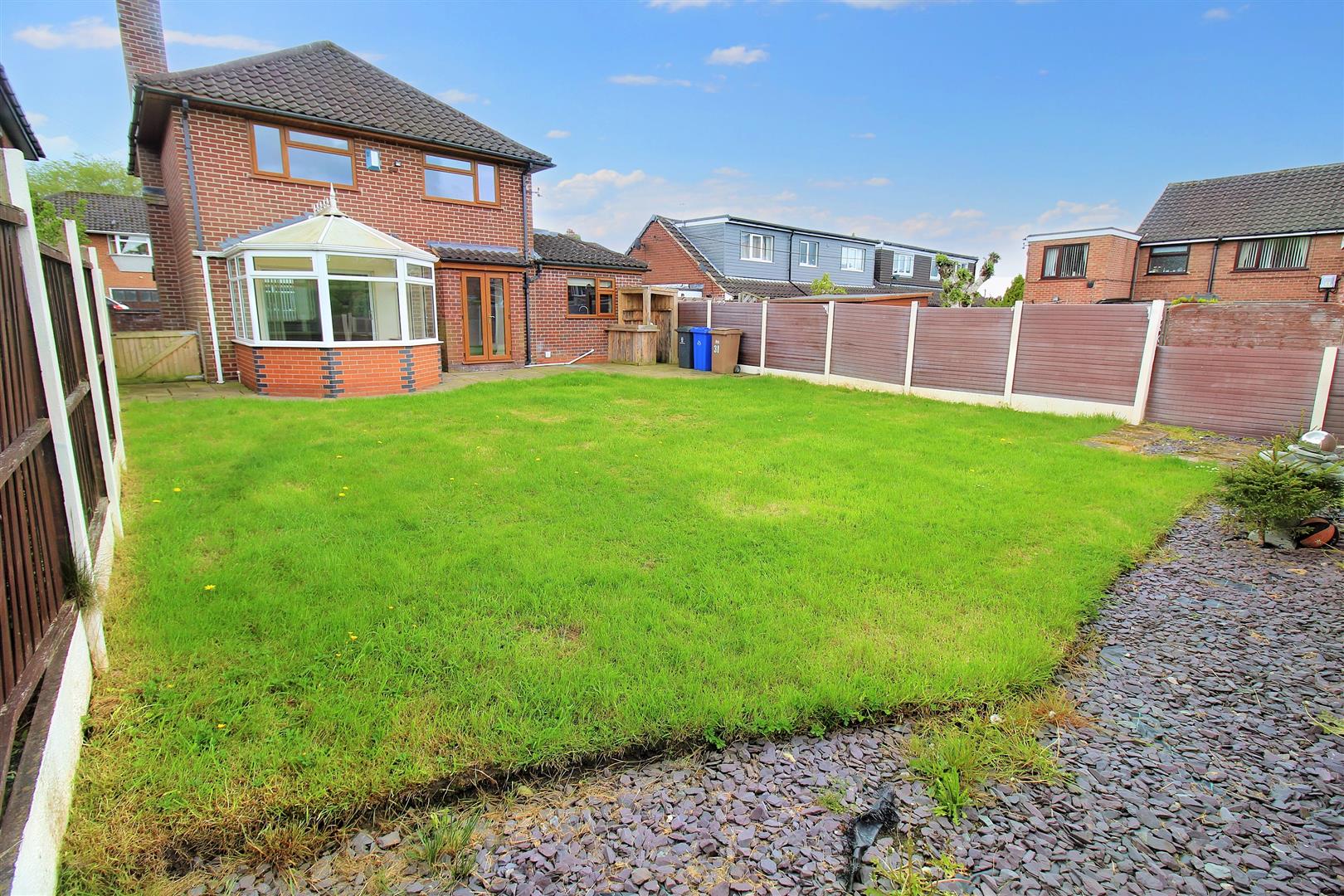 Field Avenue, Baddeley Green, Stoke-On-Trent